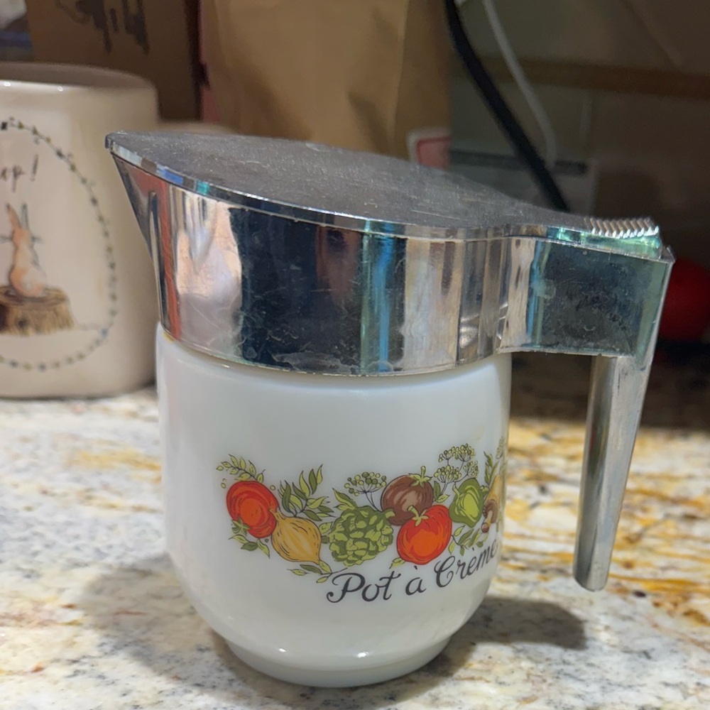 Pyrex vintage pot a crème